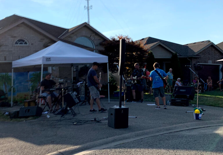 Driveway Shows Continue In Welland